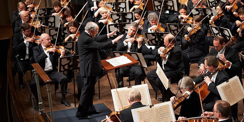 Cleveland Orchestra In Performance: Boulez Conducts Mahler