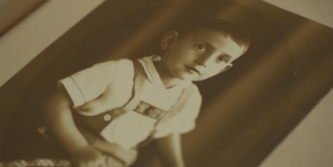 Return to Auschwitz: The Survival of Vladimir Munk