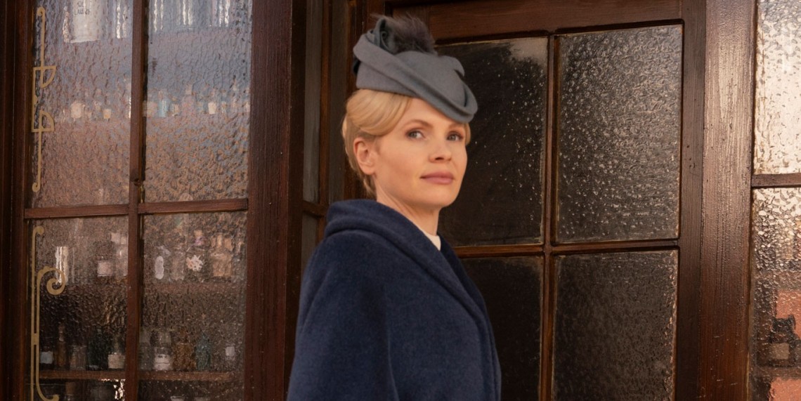 Miss Scarlet On Masterpiece